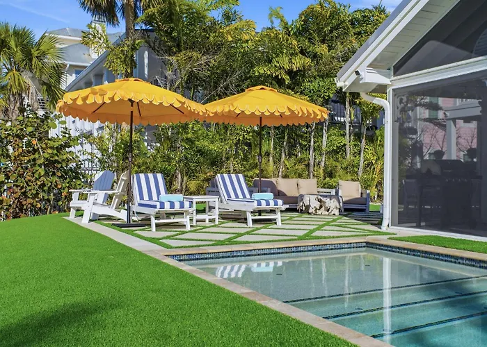 Direct Access - Heated Pool - Putt Putt Holiday home